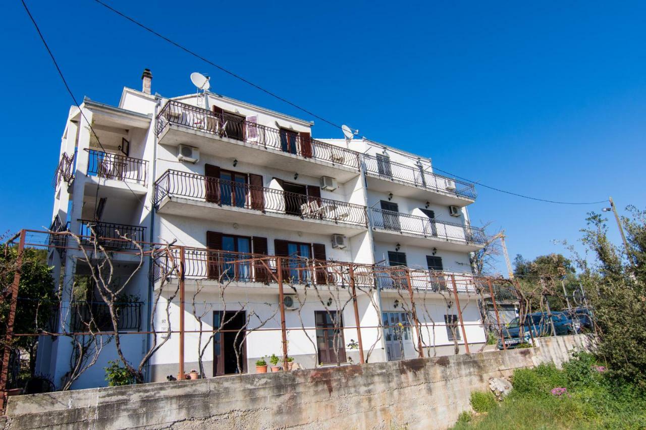 Apartments Jozic Seget Vranjica Dış mekan fotoğraf